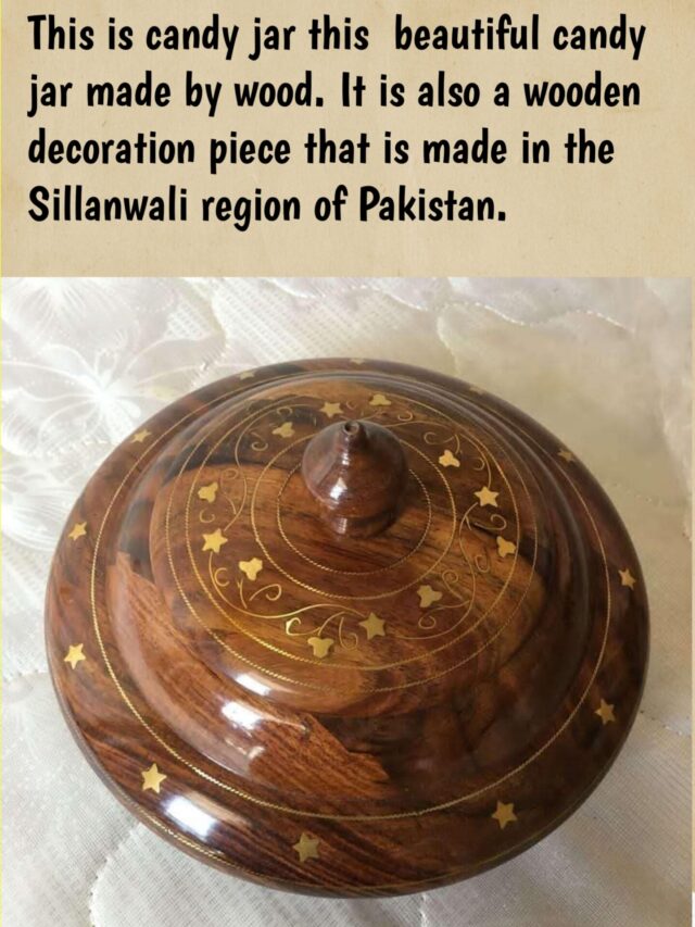 Wooden dacoration pieces